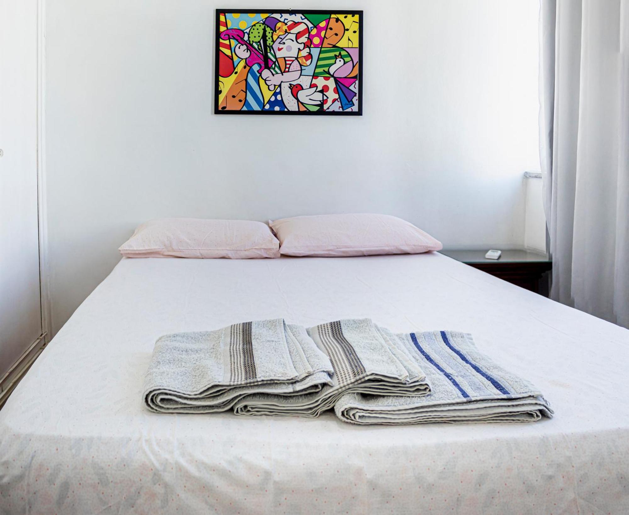 Appartement Completo Na De Copacabana 02 Quartos Com Vista Lateral Mar Em Andar Alto, Ar, Wifi , Netflix, Pauloangerami Rmvc18 *